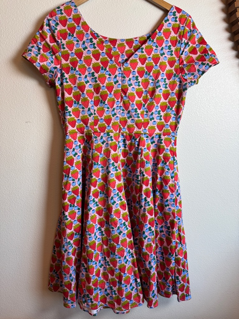 Eva Rose Strawberry Blueberry Dress Fit Flare Pockets Retro Pinup Rockabilly XL - Picture 3 of 6